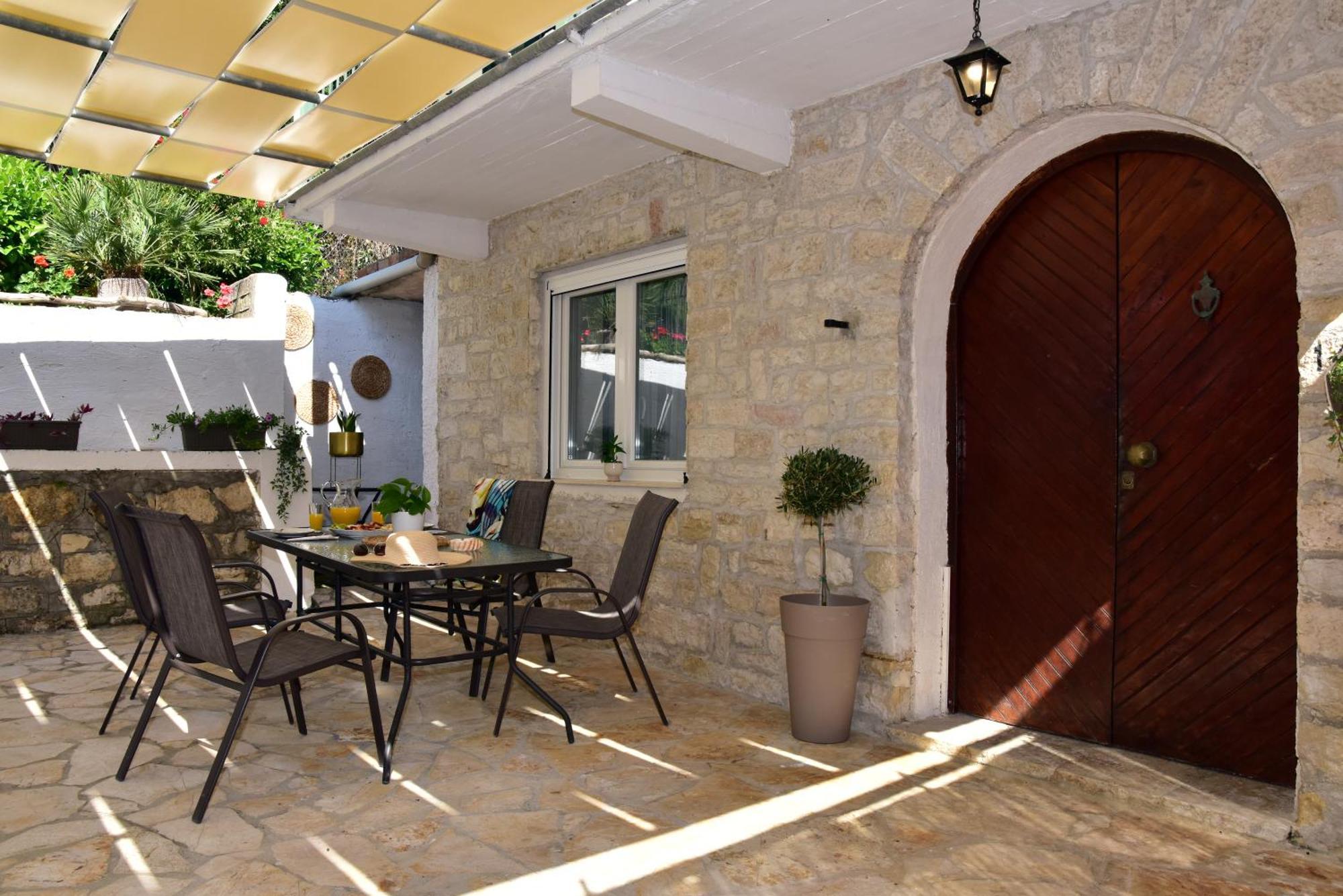 Karmela's By Corfuescapes * Agios Ioannis Peristerion